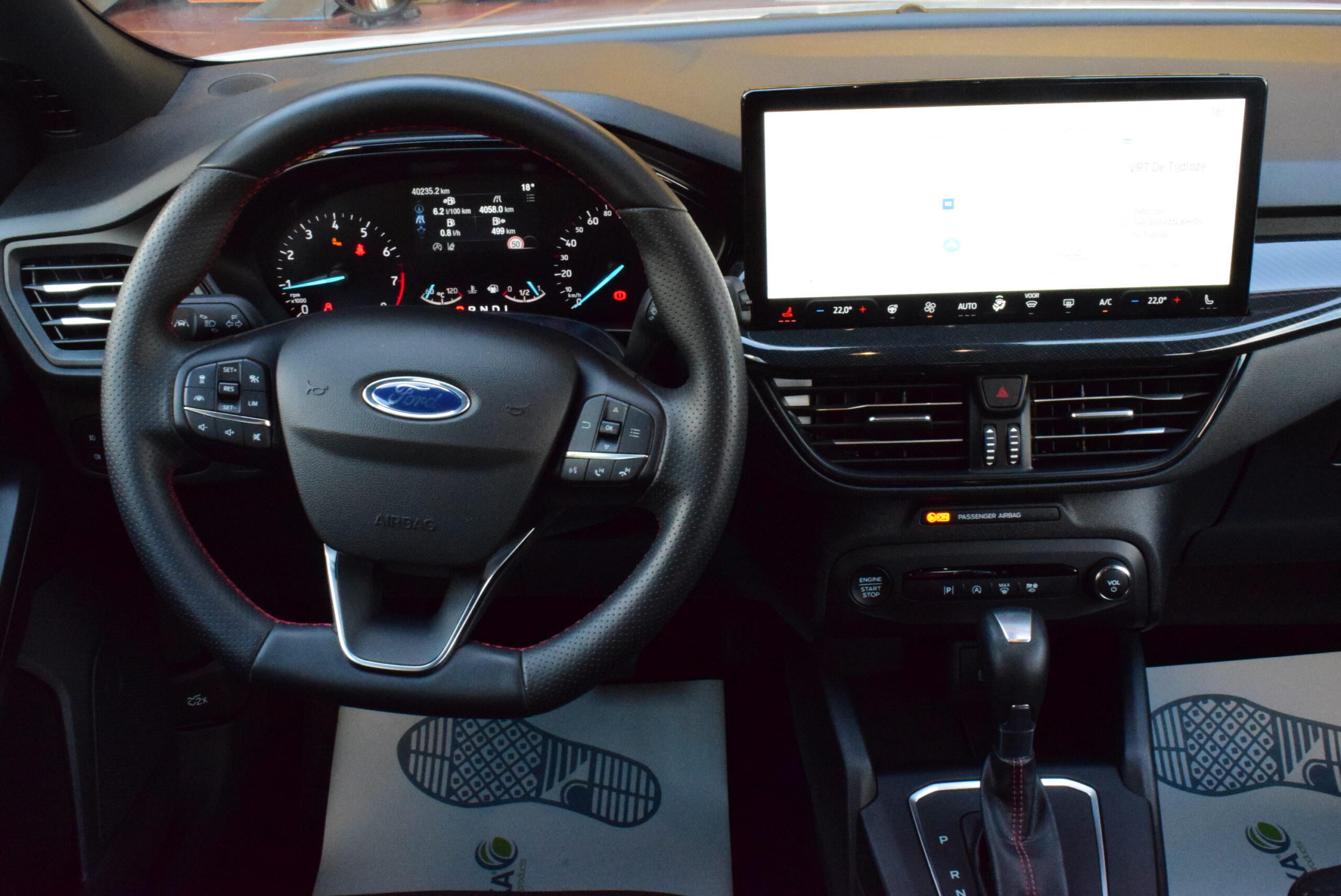 FORD FOCUS 1.0EcoBoost 155pk ST-LINE – NAVI – LED – CAMERA – ZETELVERWARMING – GARANTIE