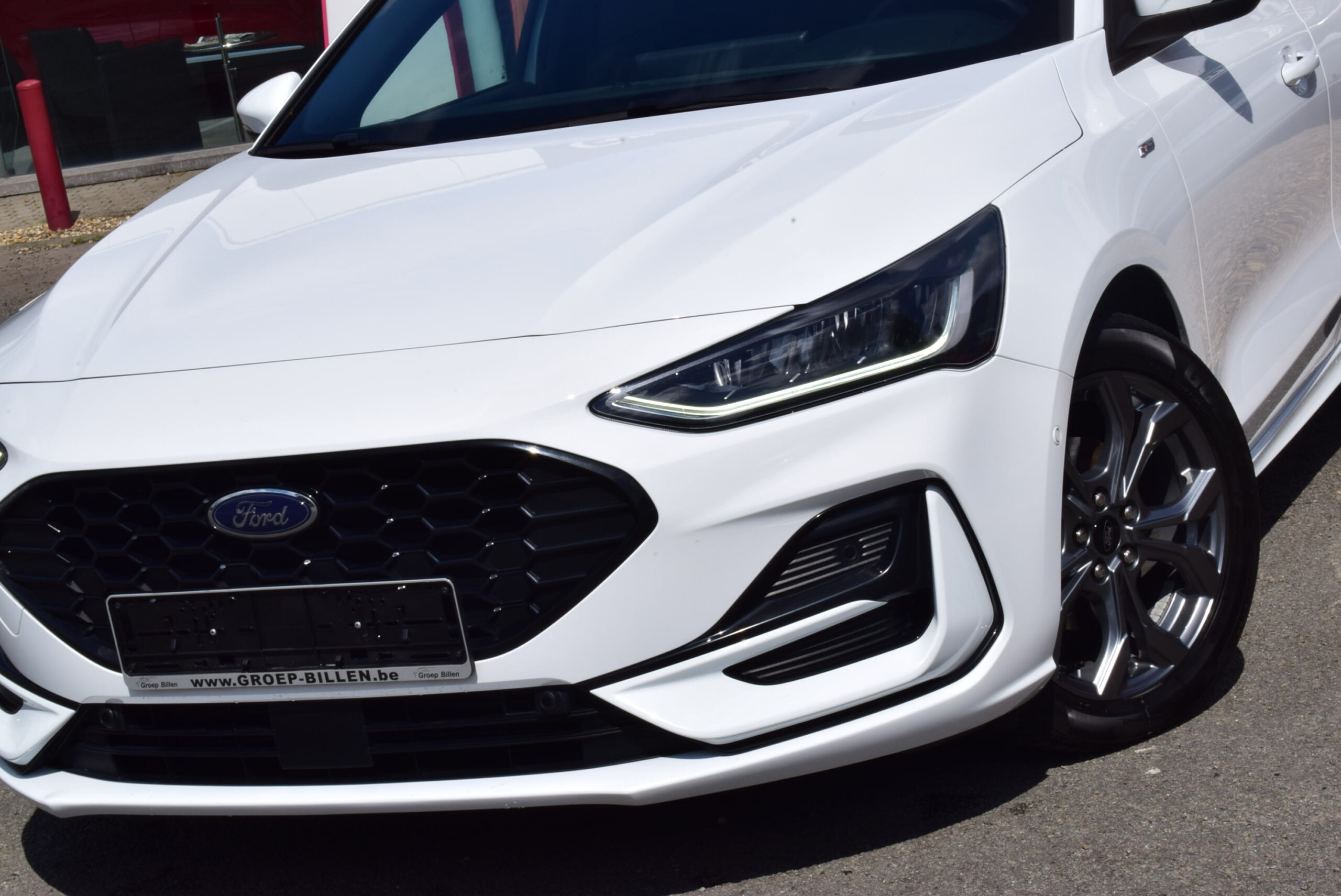 FORD FOCUS 1.0EcoBoost 155pk ST-LINE – NAVI – LED – CAMERA – ZETELVERWARMING – GARANTIE