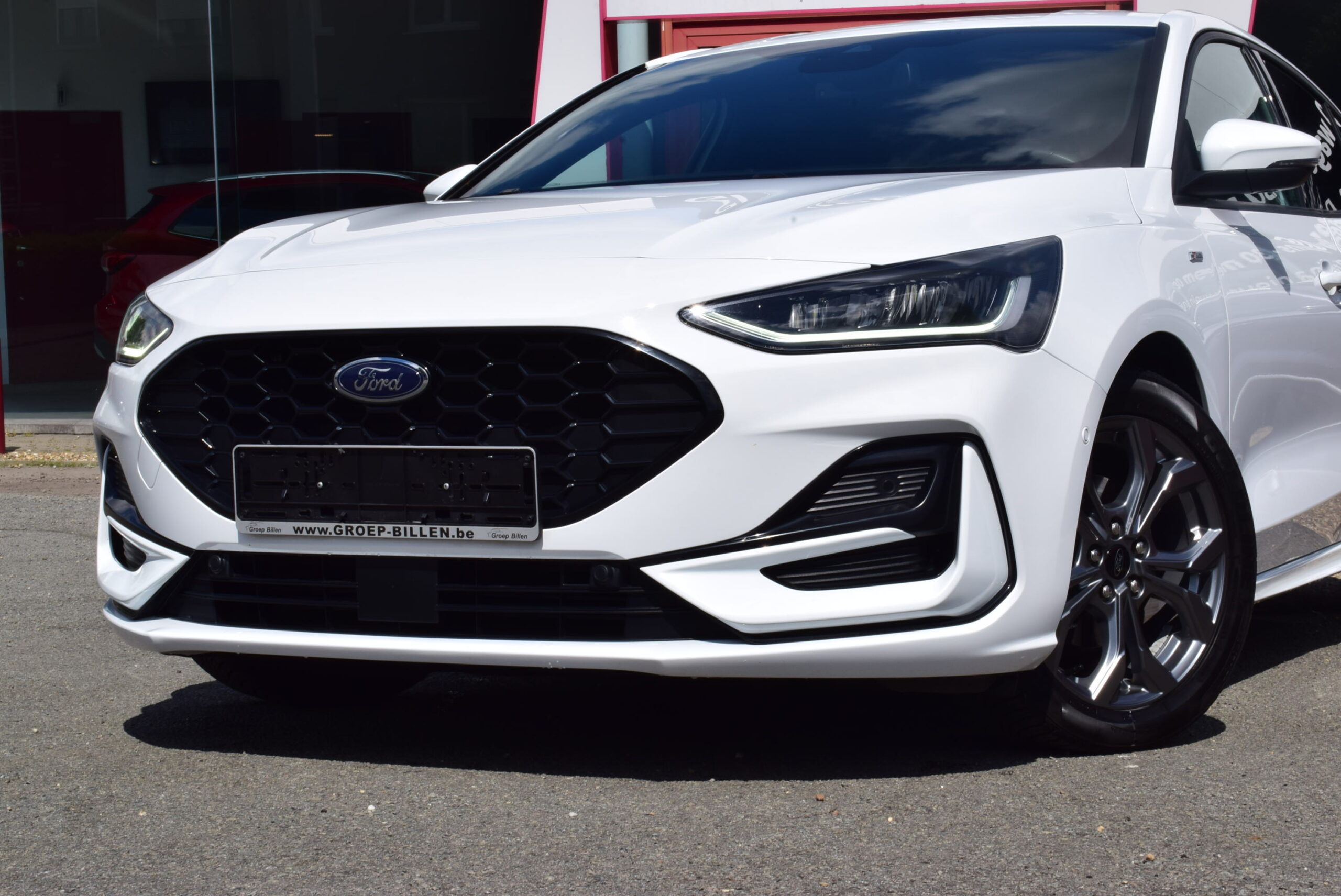 FORD FOCUS 1.0EcoBoost 155pk ST-LINE – NAVI – LED – CAMERA – ZETELVERWARMING – GARANTIE