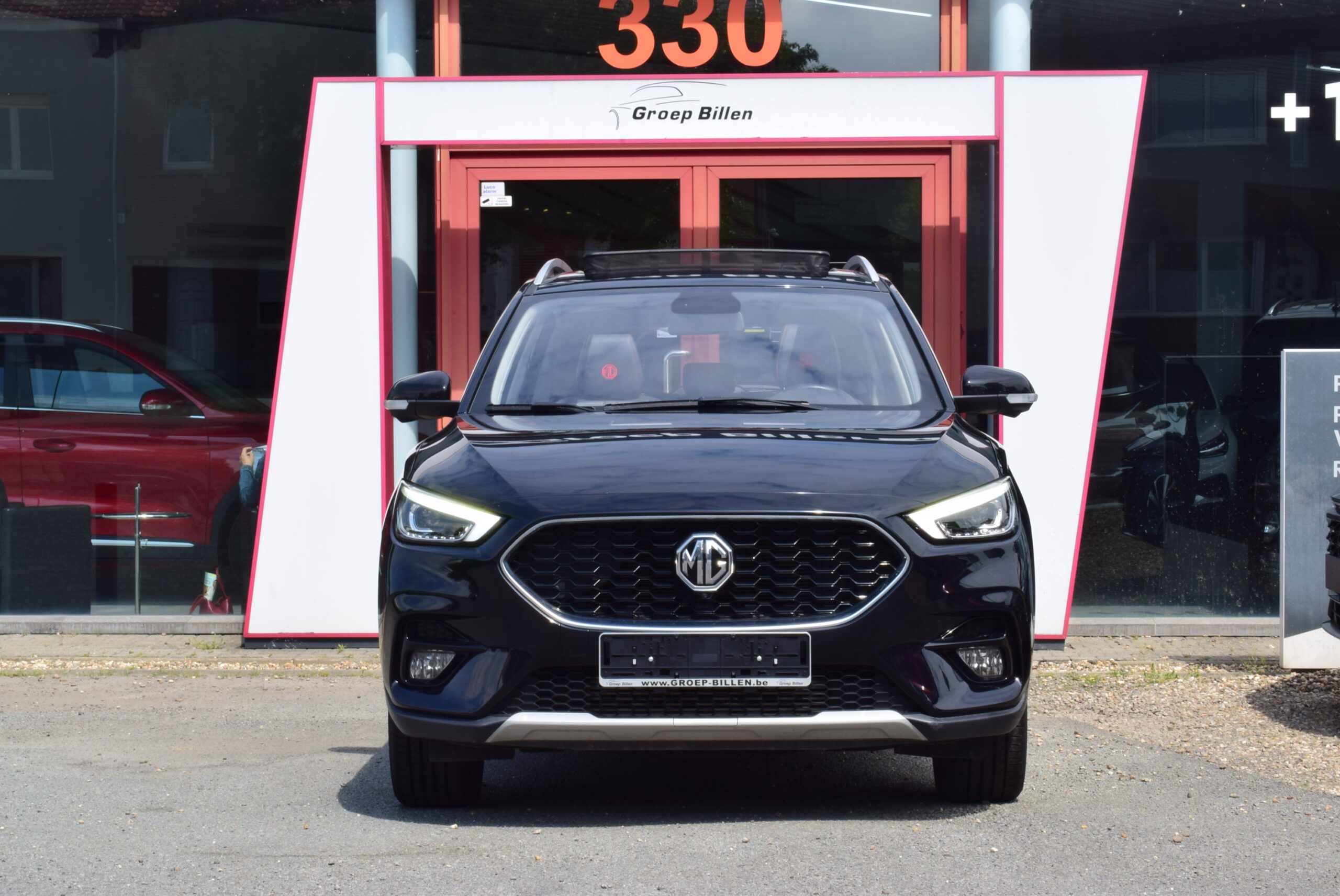 MG ZS 1.0T-GDi 111pk LEDER – NAVI – LED – 360°CAM – PANO DAK – KEYLESS – 49.000km – IN OPTIE
