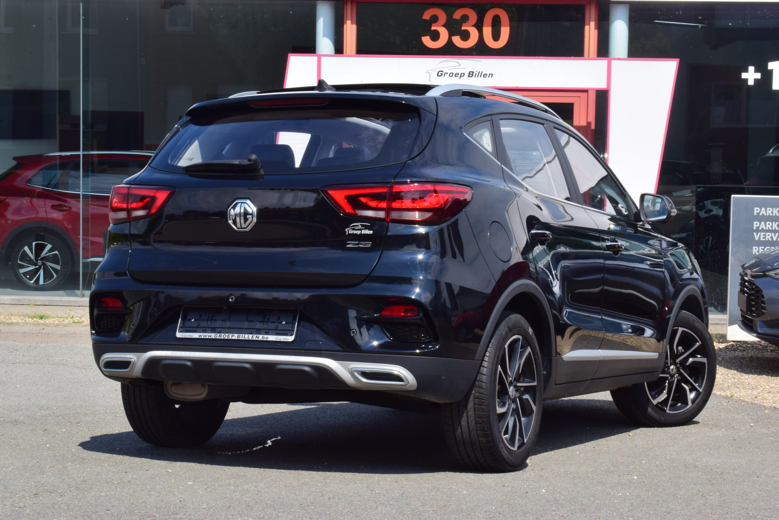 MG ZS 1.0T-GDi 111pk LEDER – NAVI – LED – 360°CAM – PANO DAK – KEYLESS – 49.000km – IN OPTIE