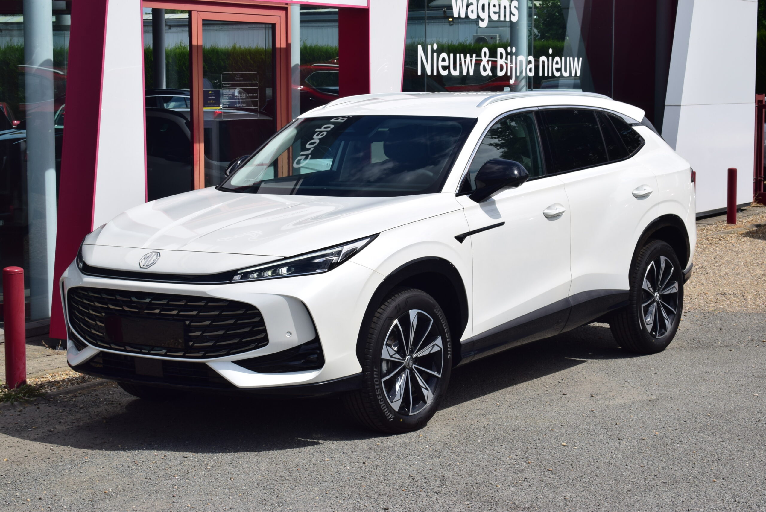 MG HS 1.5Hybrid+ HEV 224pk – NAVIGATIE – LEDER – ELEK ZETELS – 360° CAMERA – NIEUW – 0km