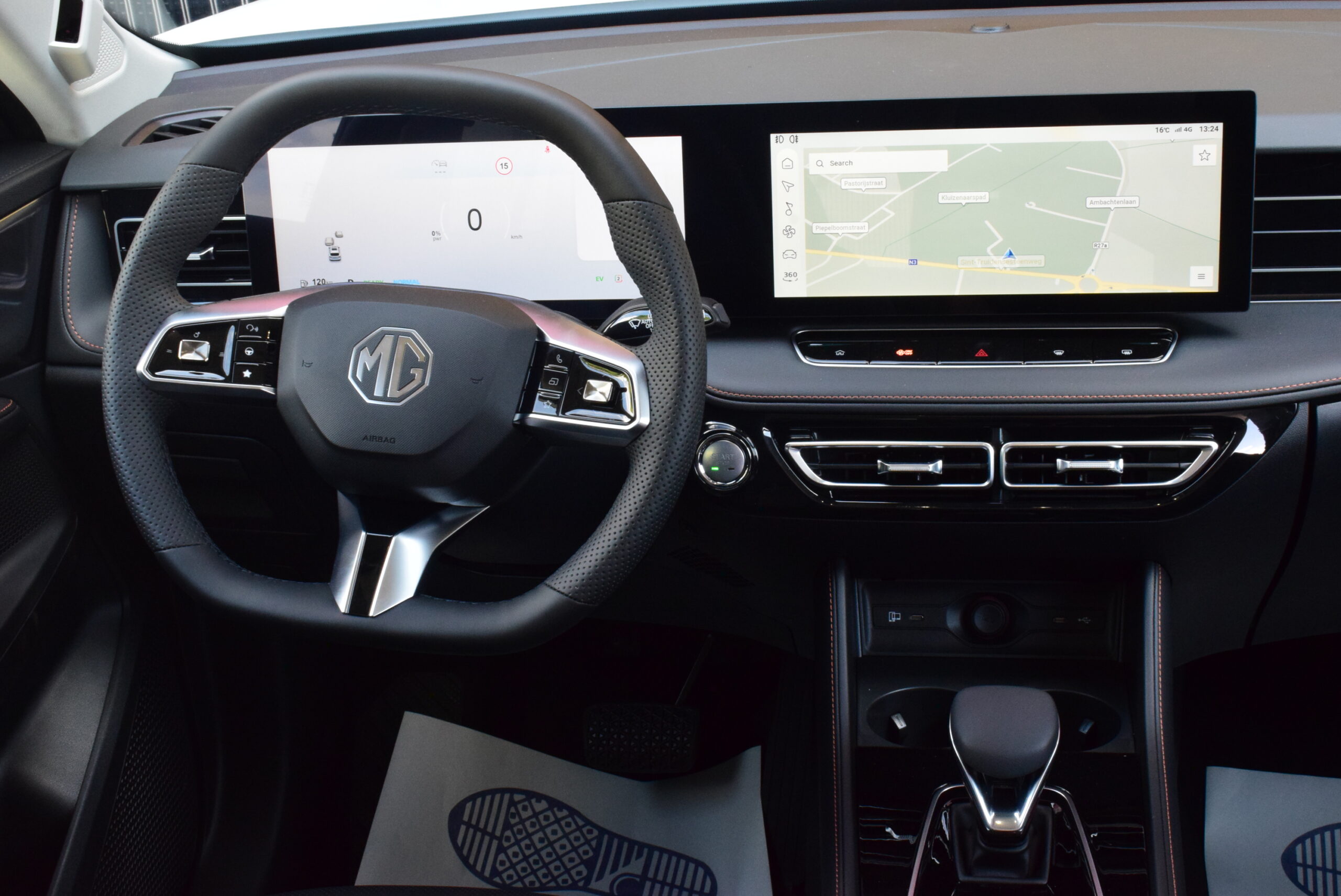 MG HS 1.5Hybrid HEV 224pk – NAVIGATIE – LEDER – ELEK ZETELS – 360° CAMERA – NIEUW – 0km