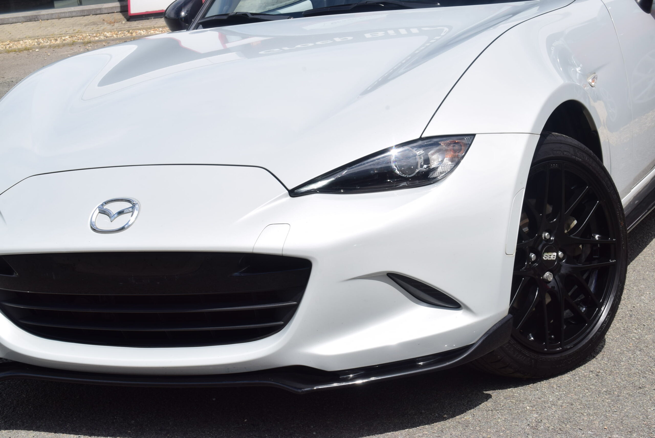 Mazda MX-5 2.0i 160pk RECAROZETELS – LED – NAVIGATIE – SPECIAL EDITION YAKUDO – ONE OF 160 – VERWACHT