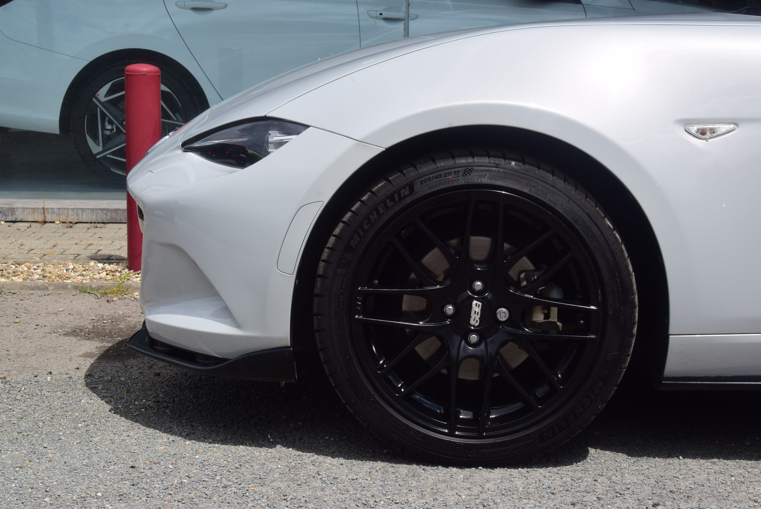 Mazda MX-5 2.0i 160pk RECAROZETELS – LED – NAVIGATIE – SPECIAL EDITION YAKUDO – ONE OF 160 – VERWACHT
