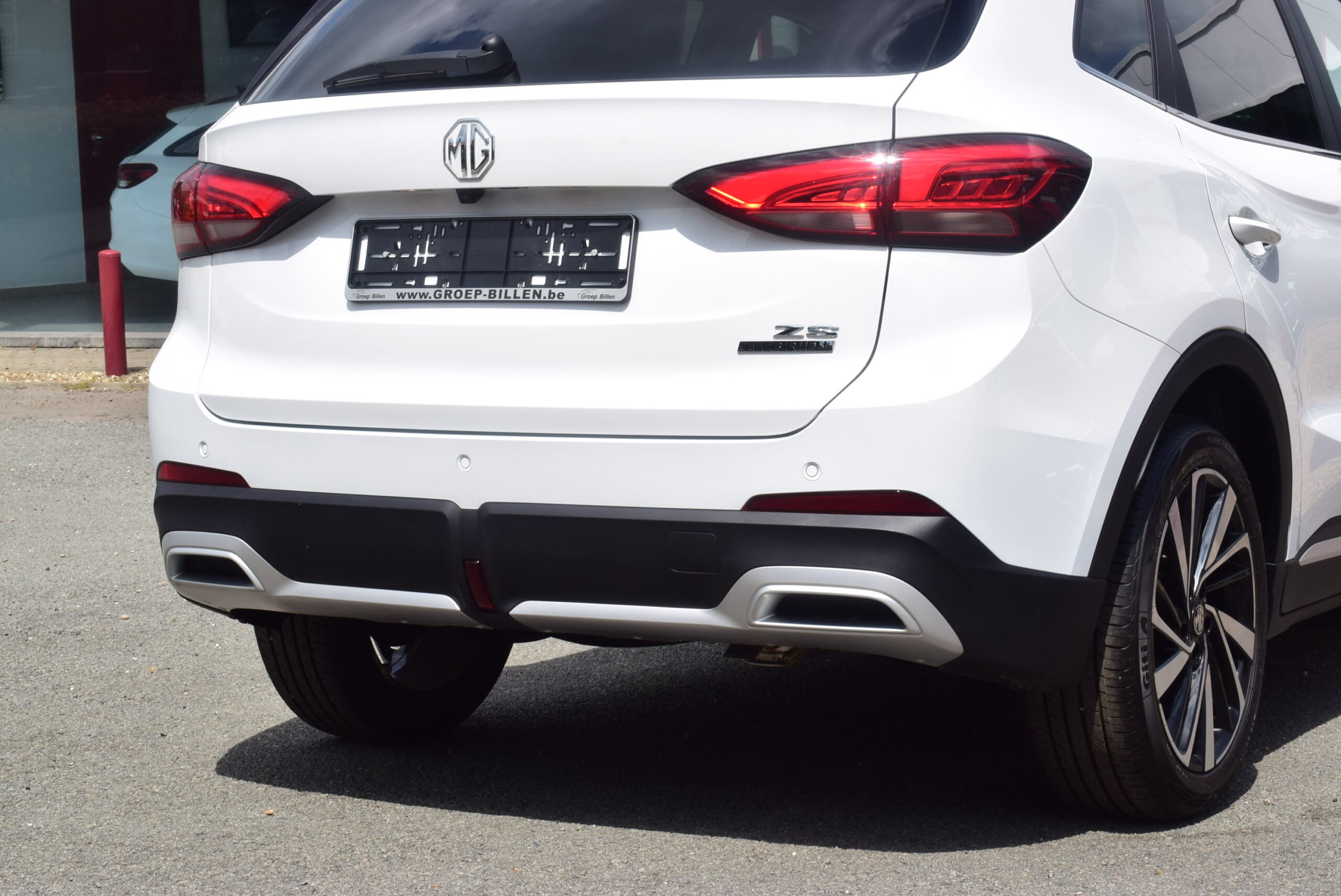 MG ZS 1.5Hybrid HEV 194pk – NAVIGATIE – LEDER – ELEK ZETELS – 360° CAMERA – NIEUW – 0km – SOUS OPTION