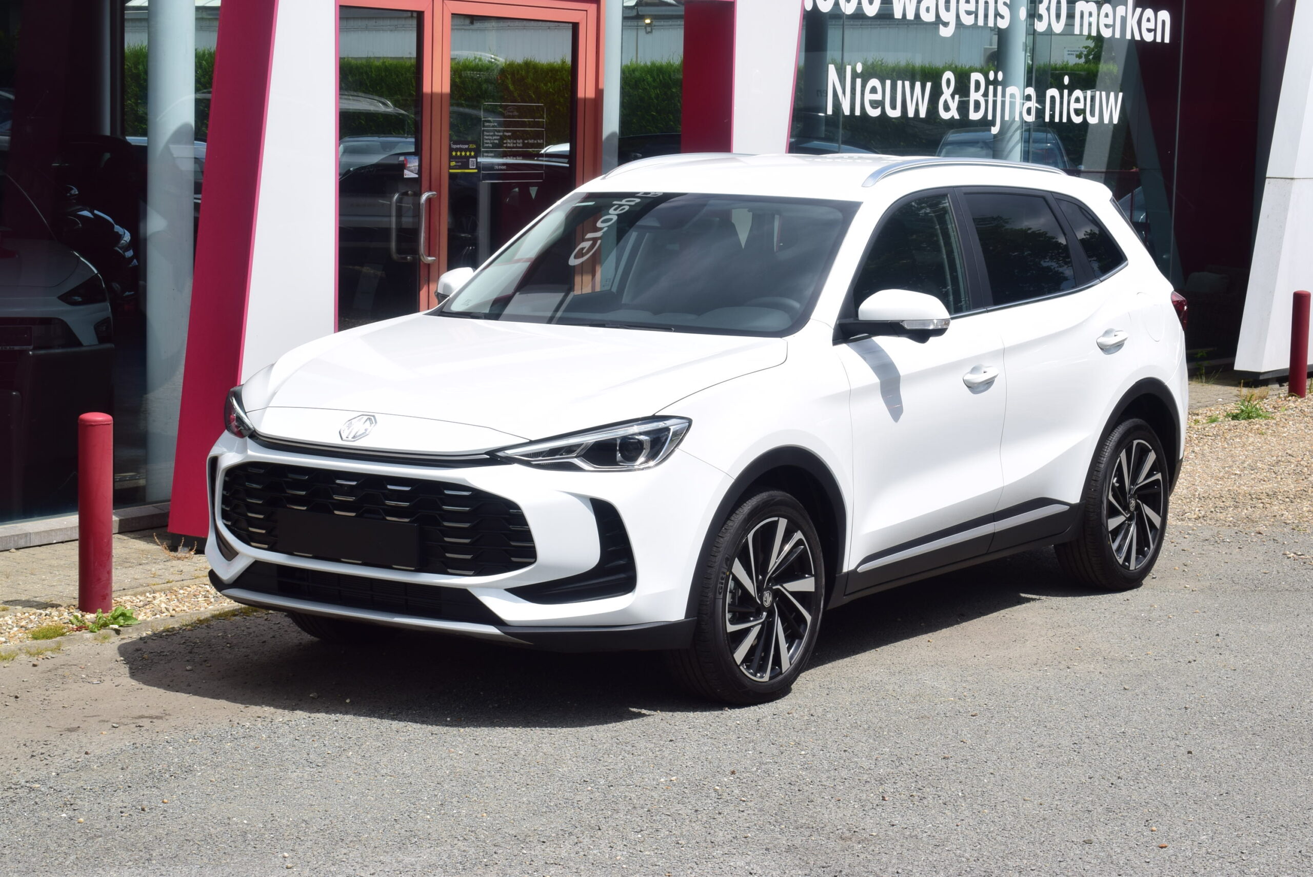 MG ZS 1.5Hybrid HEV 194pk – NAVIGATIE – LEDER – ELEK ZETELS – 360° CAMERA – NIEUW – 0km – SOUS OPTION