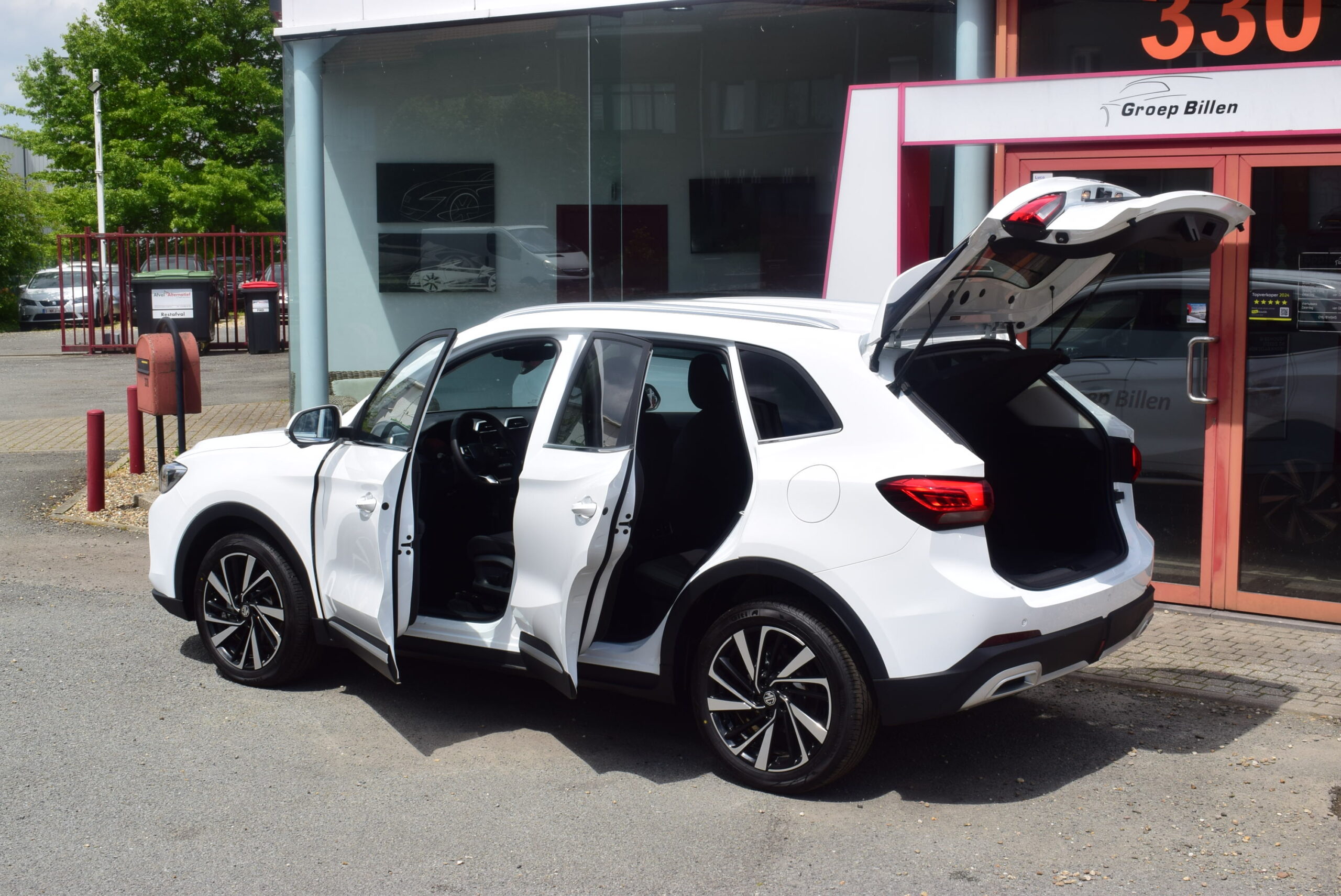 MG ZS 1.5Hybrid HEV 194pk – NAVIGATIE – LEDER – ELEK ZETELS – 360° CAMERA – NIEUW – 0km – SOUS OPTION