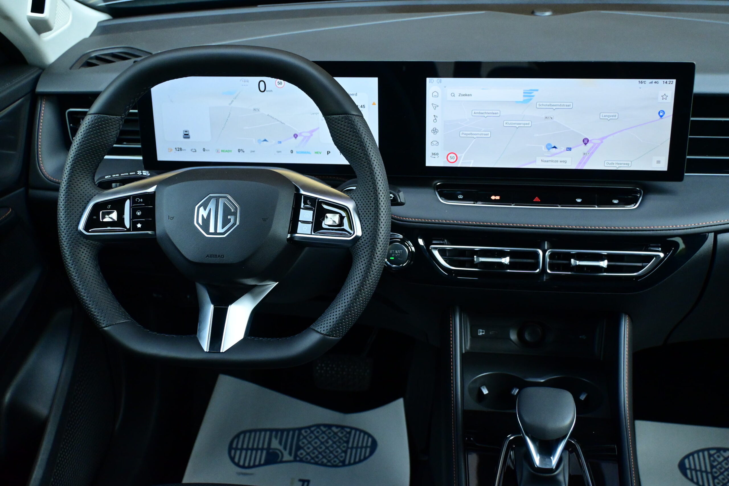MG HS 1.5Hybrid PHEV 272pk – NAVIGATIE – LEDER – ELEK ZETELS – 360° CAMERA – NIEUW – VERKOCHT