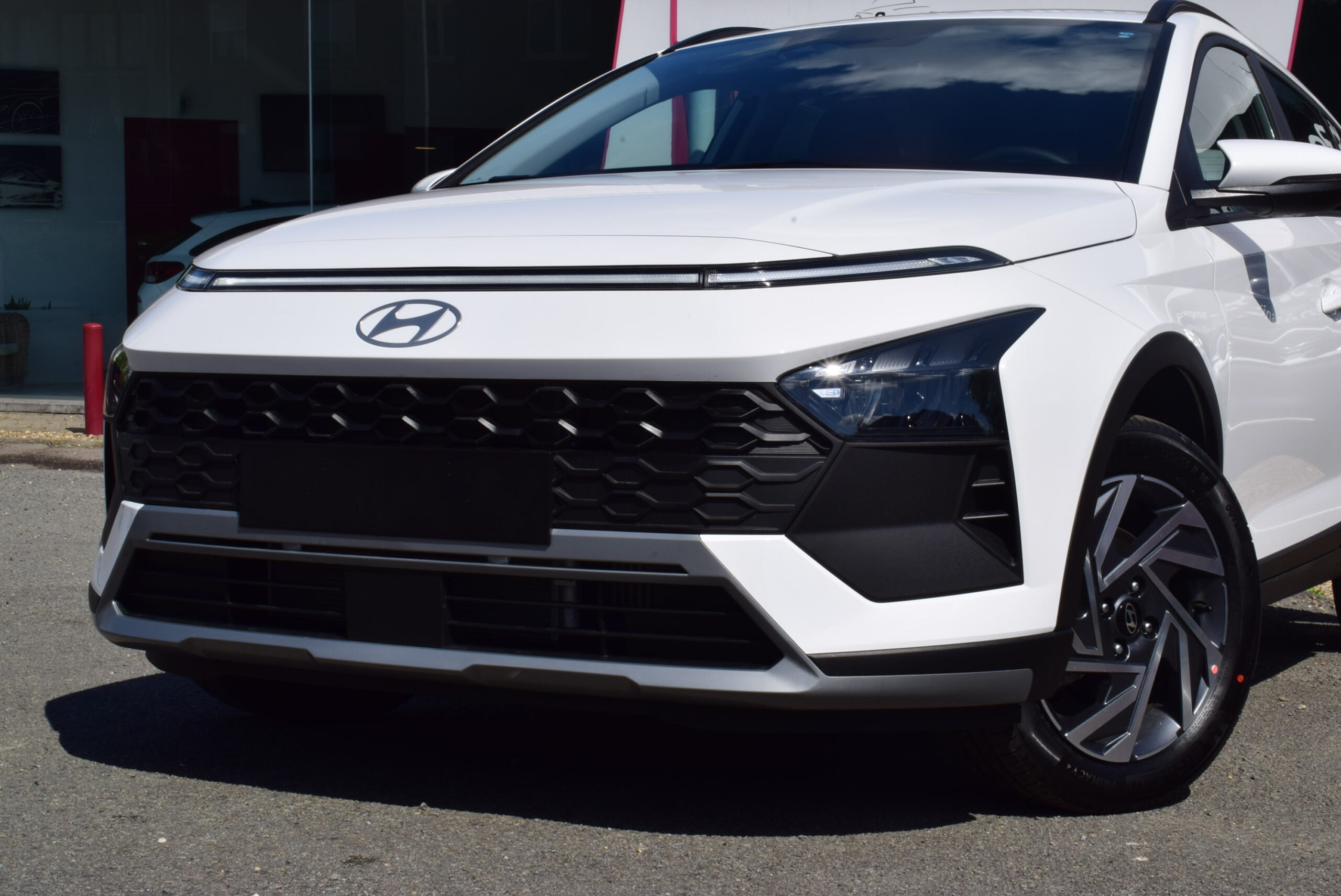 Hyundai Bayon 1.0T-GDi 90pk – NAVIGATIE – LED – CAMERA – ZETELVERWARMING – NIEUW – VERKOCHT/VENDU