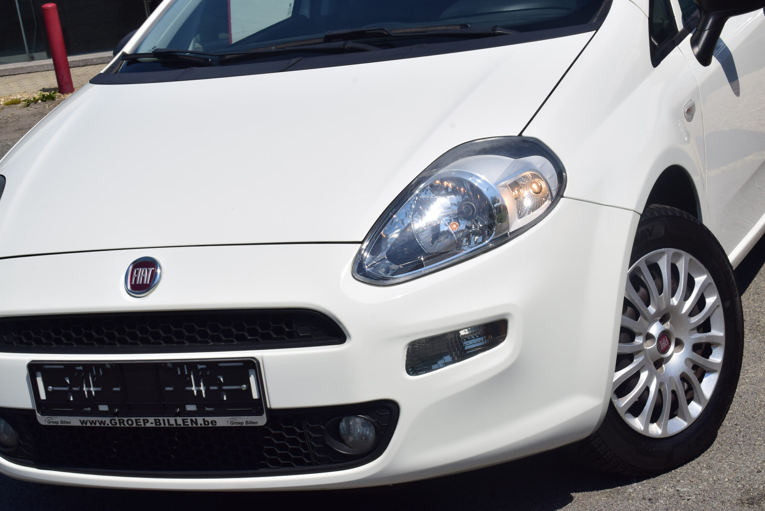 FIAT PUNTO 1.2i CLIMATRONIC – 98.000km – GARANTIE