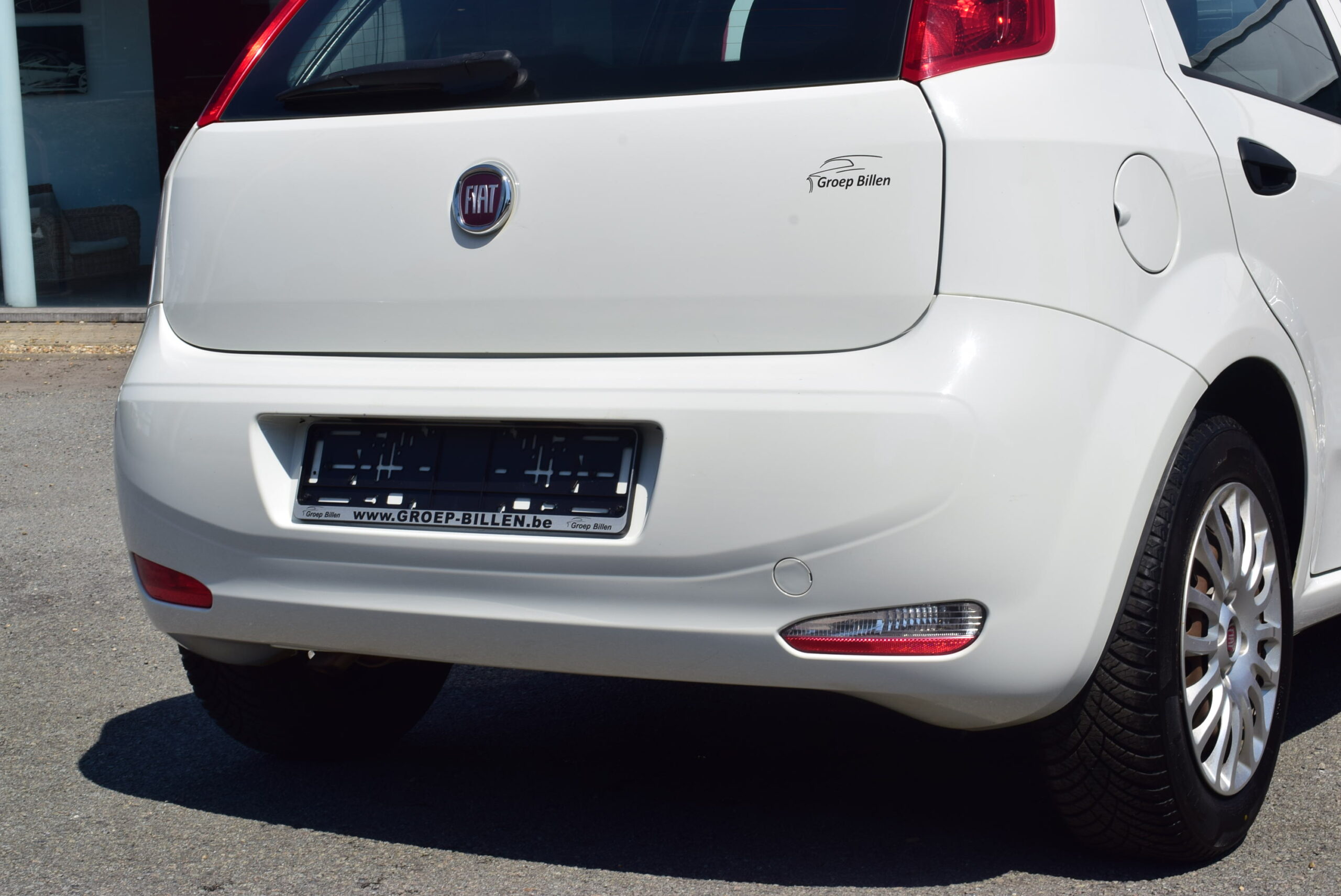 FIAT PUNTO 1.2i CLIMATRONIC – 98.000km – GARANTIE