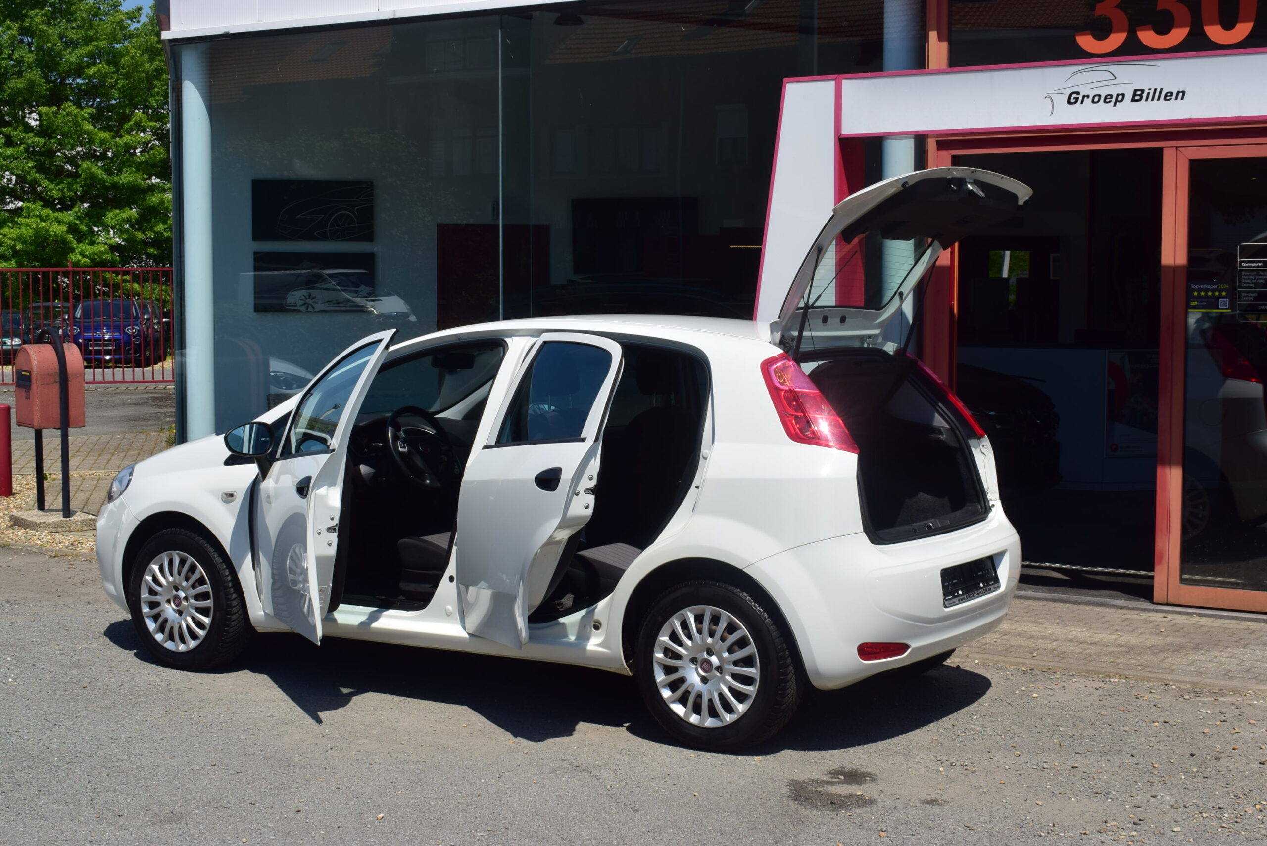 FIAT PUNTO 1.2i CLIMATRONIC – 98.000km – GARANTIE
