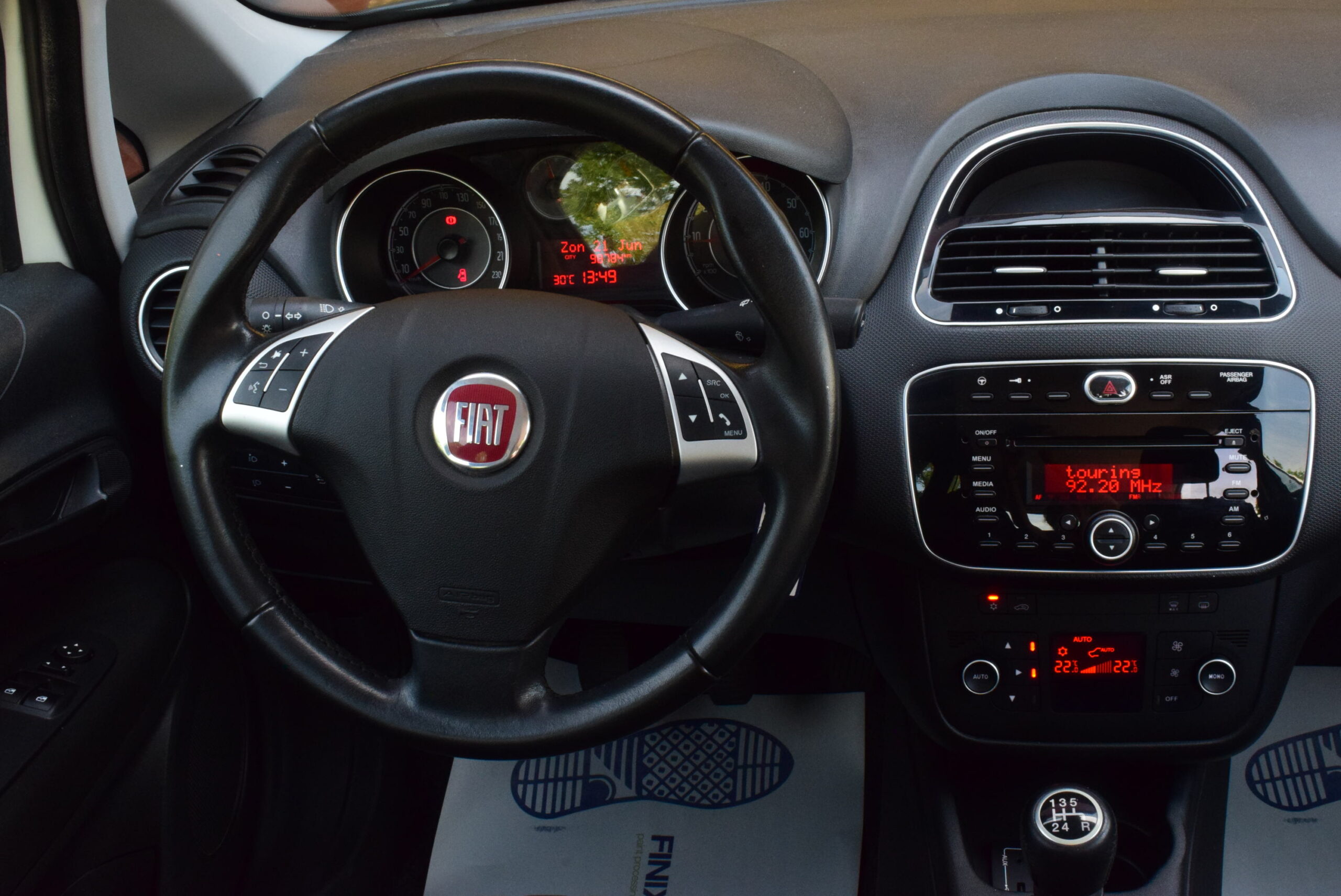 FIAT PUNTO 1.2i CLIMATRONIC – 98.000km – GARANTIE