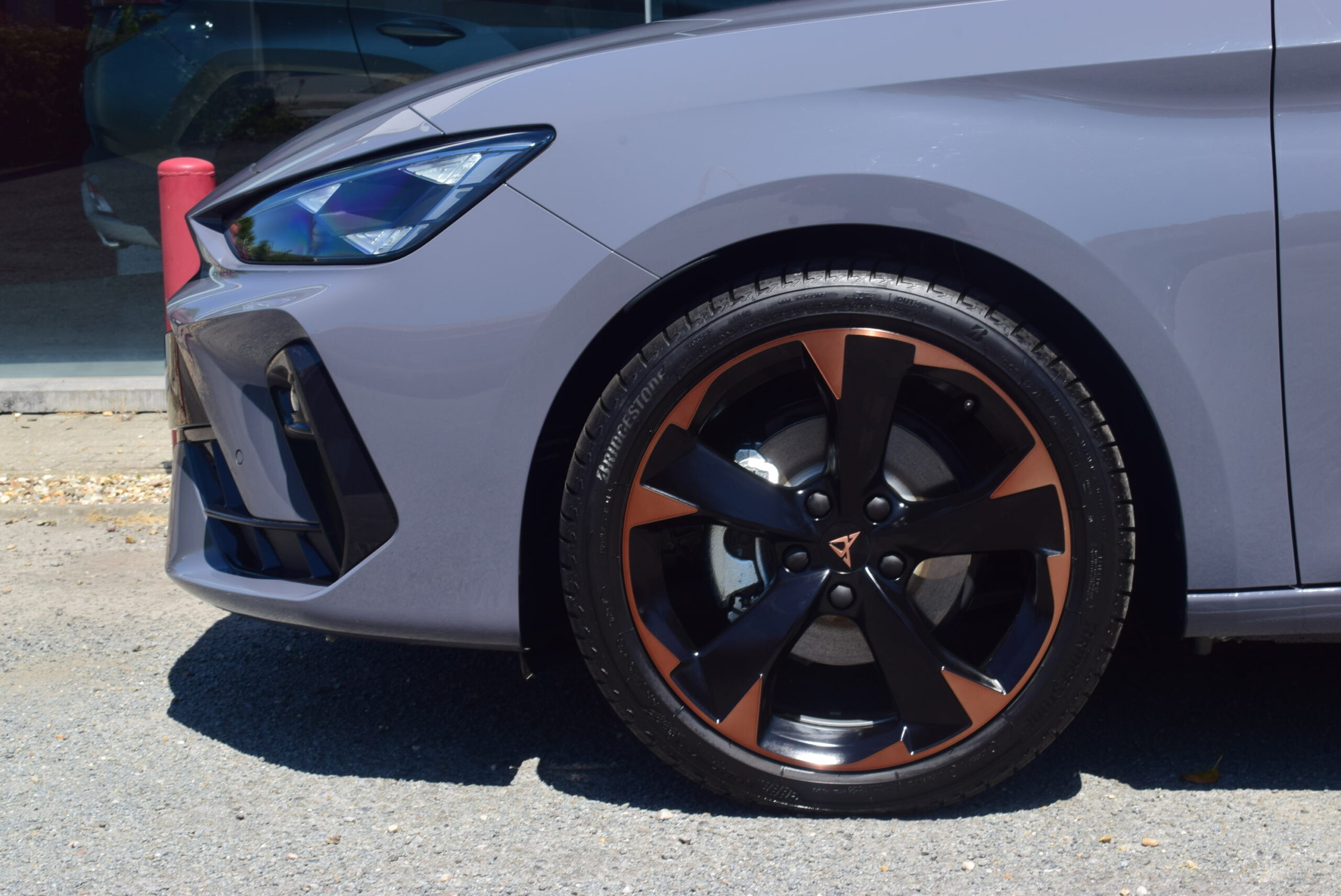 CUPRA LEON 1.5Tsi 150pk 1/2 LEDER – ELEKTRISCHE ZETEL – CARPLAY – LED – CAMERA – 18″ ALU – AMBIENT LIGHT – NIEUW