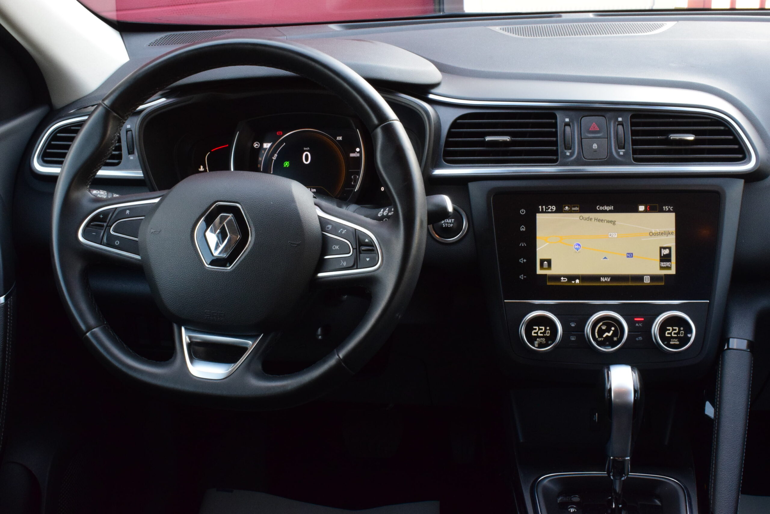 RENAULT KADJAR 1.3TCe 140pk aut. NAVIGATIE – FULL LED – ZETELVERWARMING – KEYLESS – GARANTIE