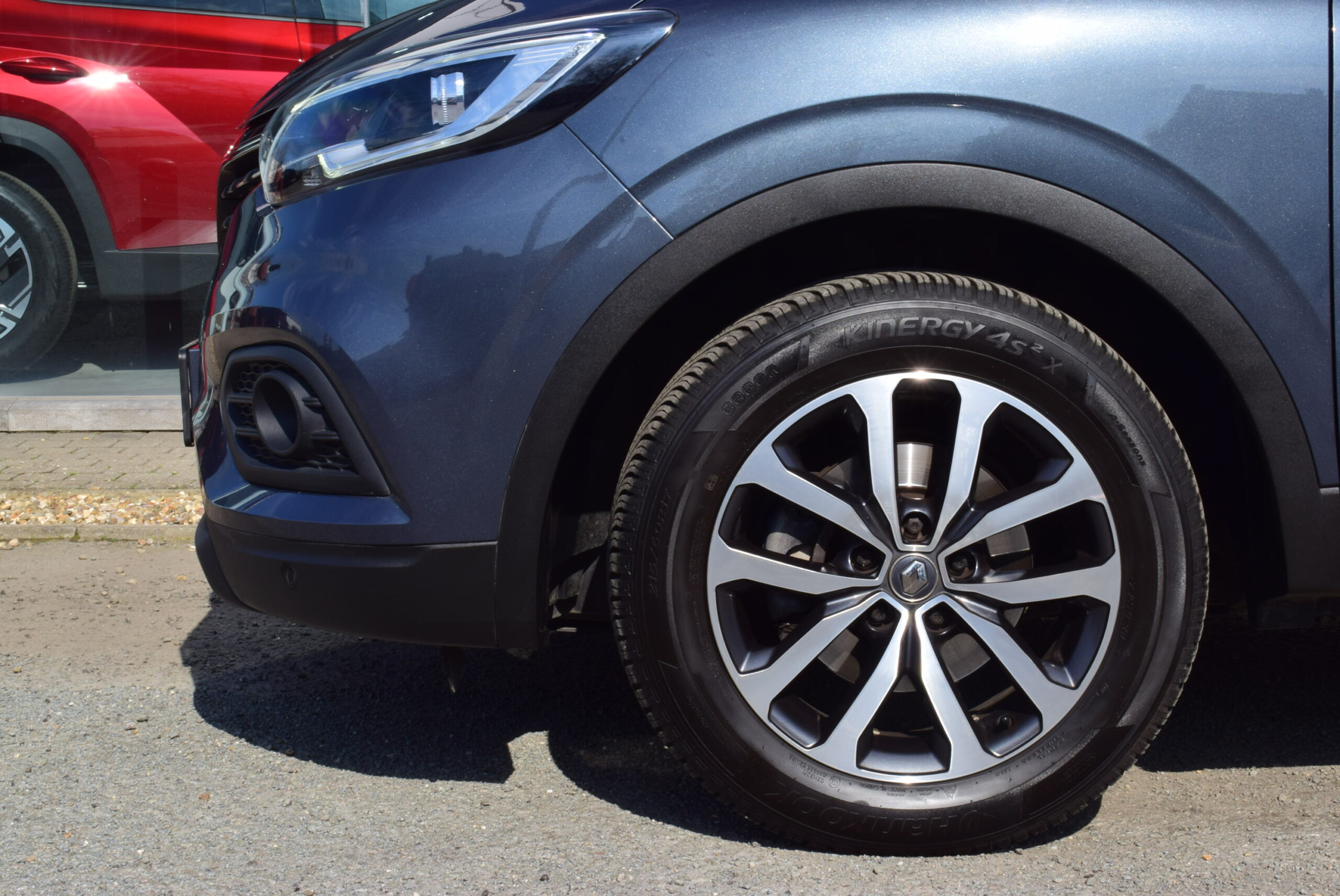 RENAULT KADJAR 1.3TCe 140pk aut. NAVIGATIE – FULL LED – ZETELVERWARMING – KEYLESS – GARANTIE