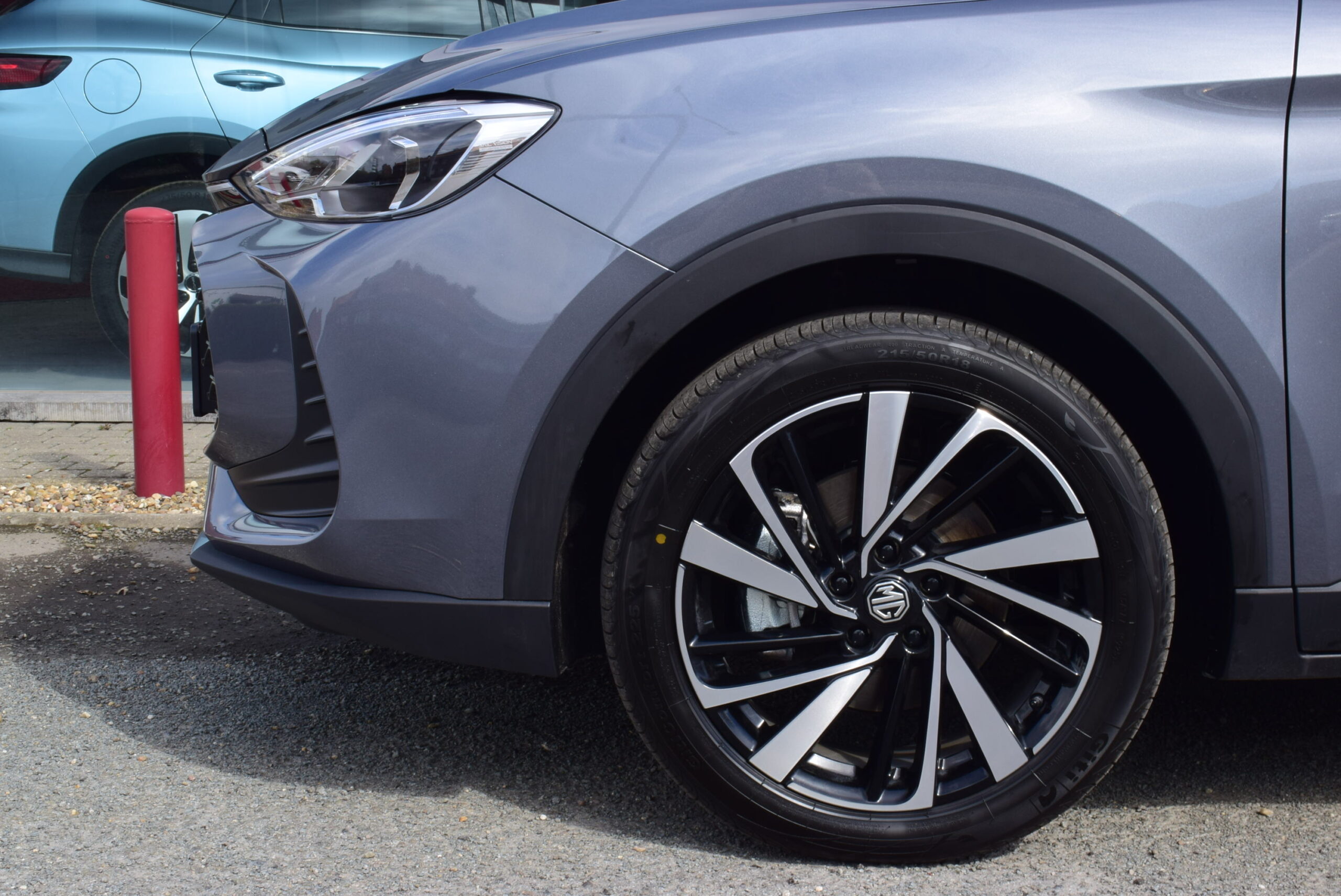 MG ZS 1.5Hybrid HEV 194pk – NAVIGATIE – LEDER – ELEK ZETELS – 360° CAMERA – 10.000km – VERWACHT