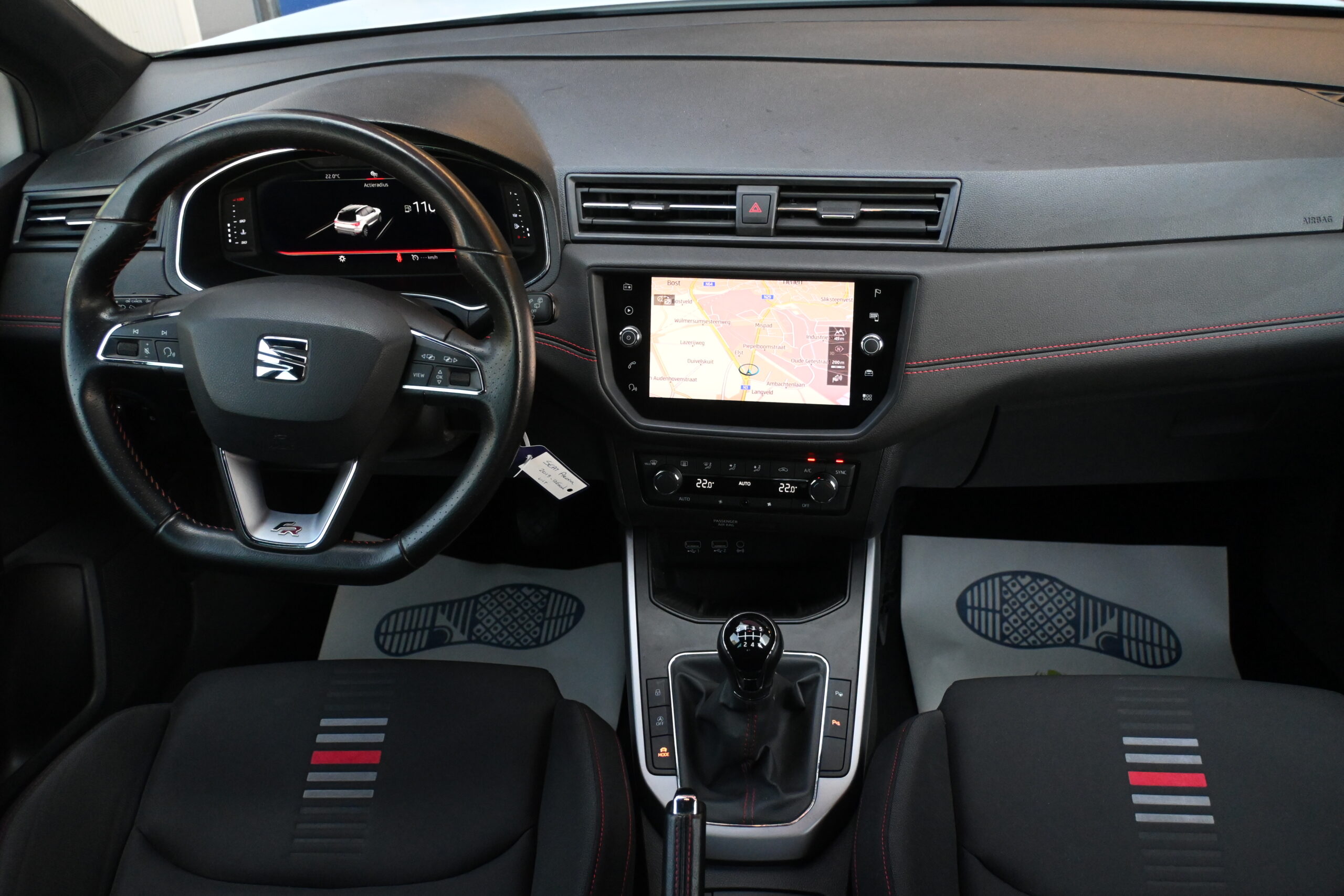 SEAT ARONA FR 1.0TSi NAVIGATIE – CARPLAY – FULL LED – PARK ASSIST – GARANTIE