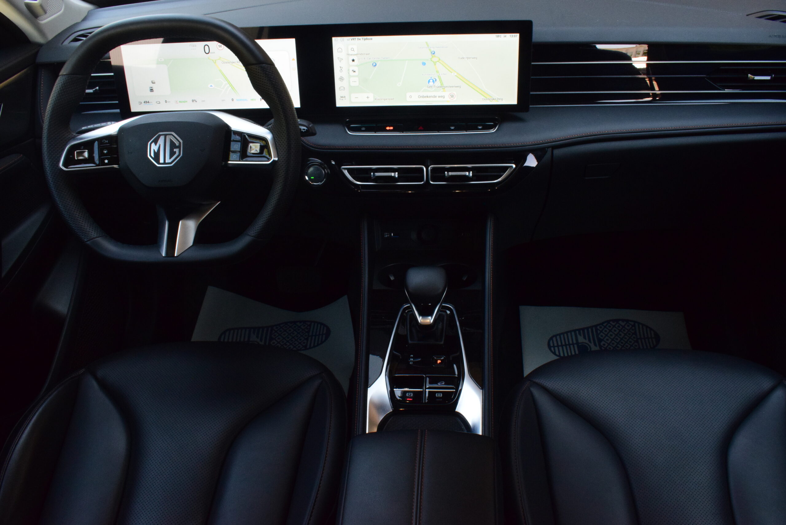 MG HS 1.5Hybrid PHEV 272pk – NAVIGATIE – LEDER – ELEK ZETELS – 360° CAMERA – 21.000km