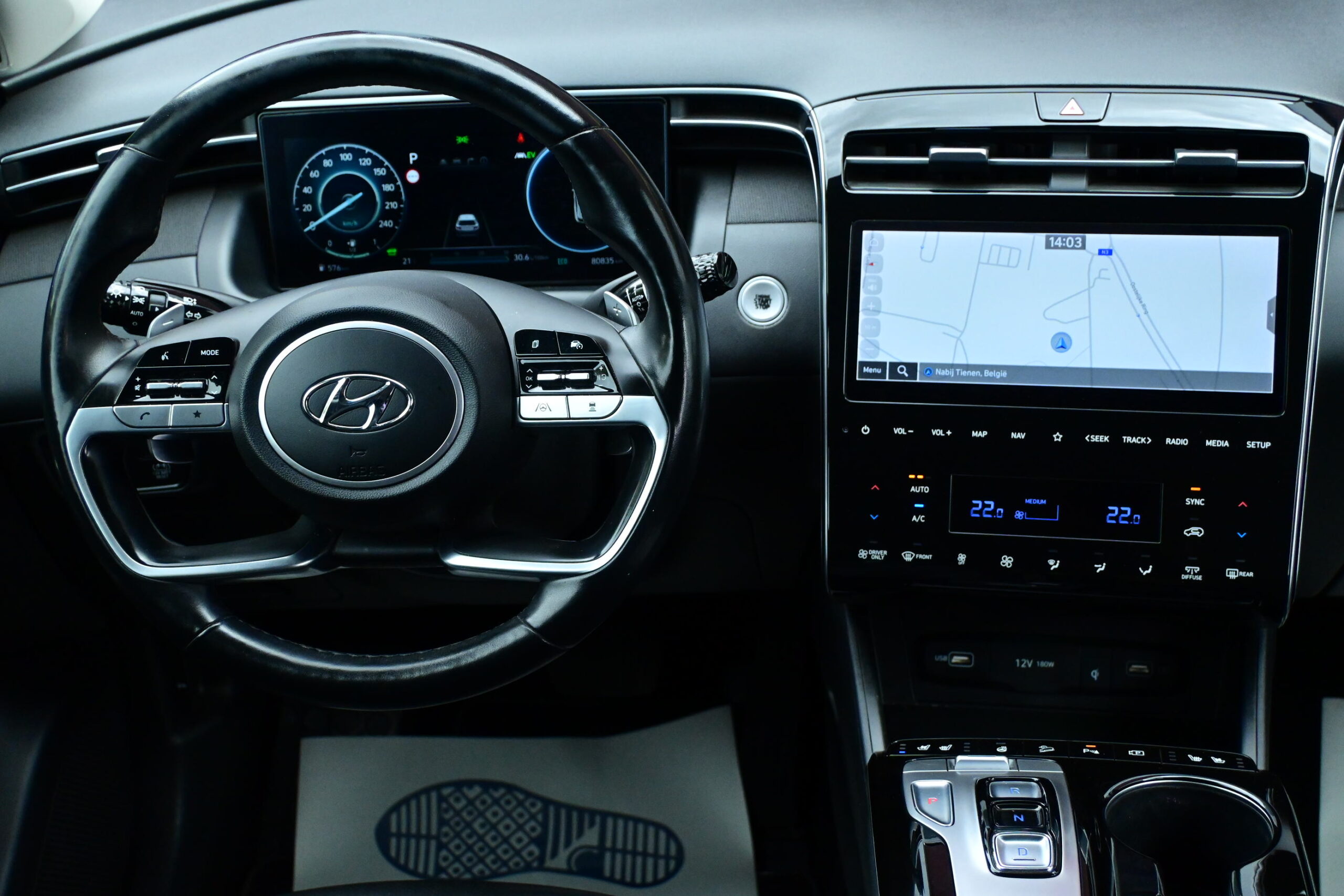 Hyundai Tucson 1.6HEV SHINE – LEDER – NAVI – LED – PANO DAK – ELEK ZETELS – 360° CAMERA – GARANTIE