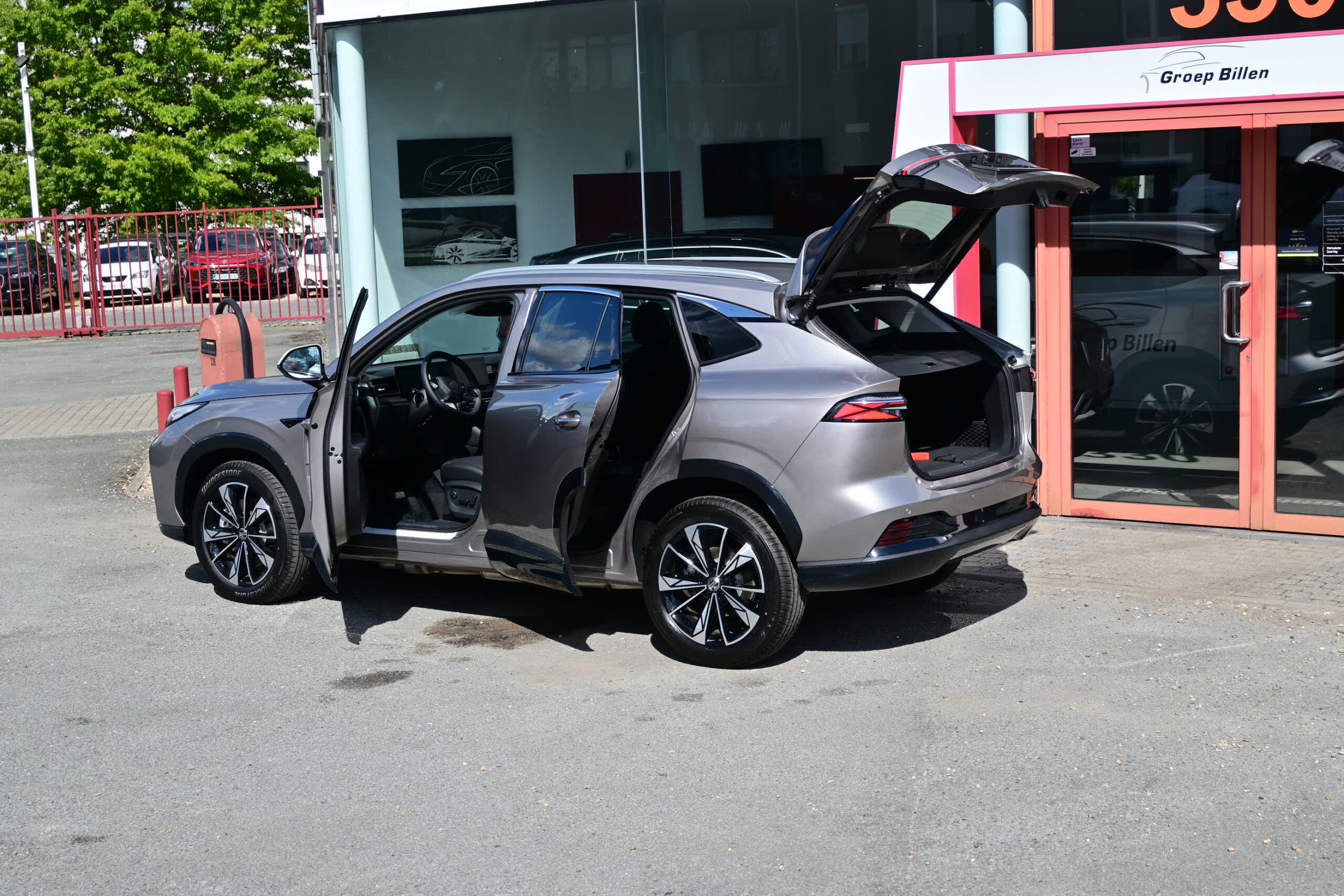 MG HS 1.5Hybrid+ HEV 224pk – NAVIGATIE – LEDER – ELEK ZETELS – 360° CAMERA – NIEUW – VERWACHT / ATTENDU