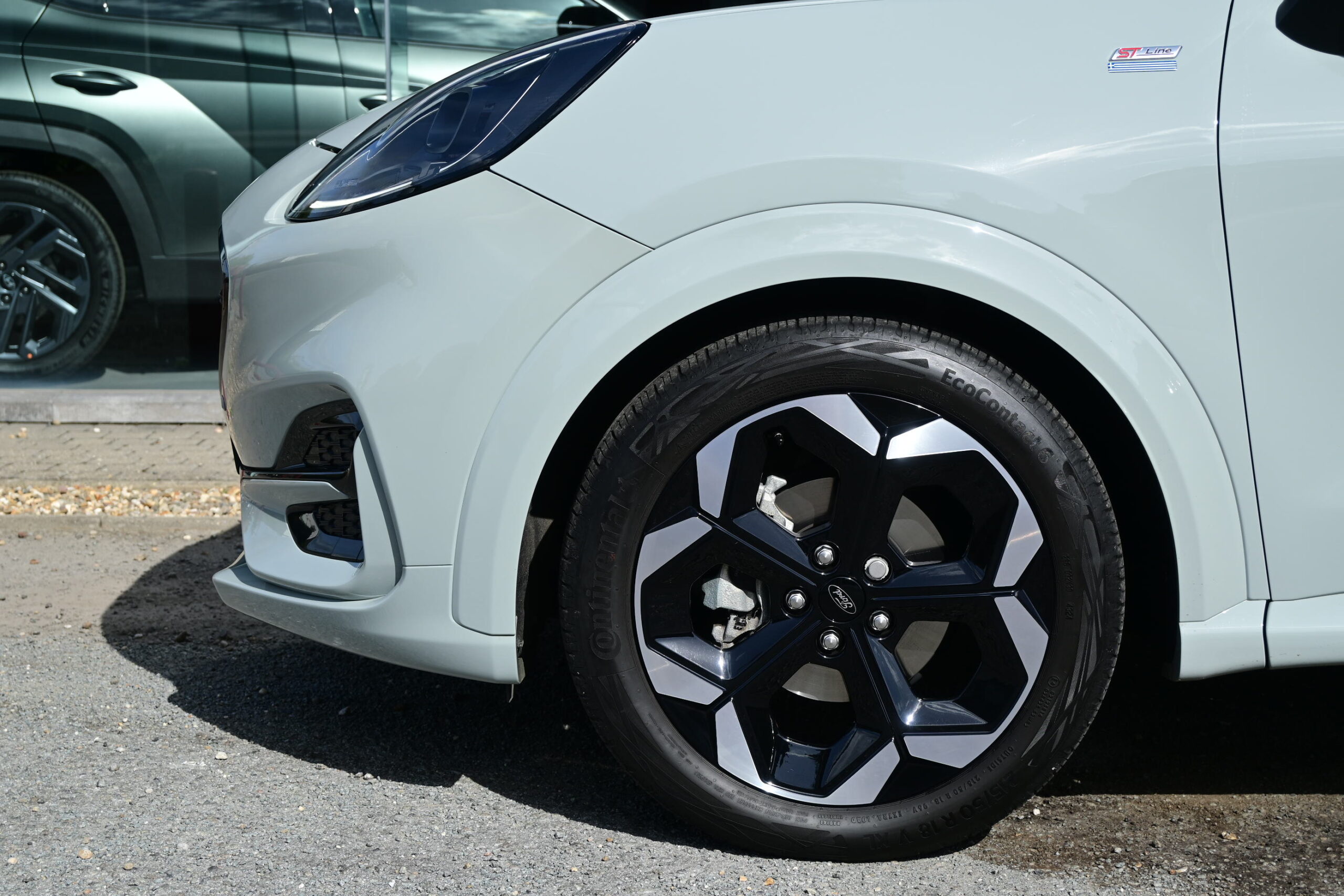FORD PUMA ST-LINE X 1.0EcoBoost aut – PANO DAK – 1/2 LEDER – NAVI – LED – CAMERA