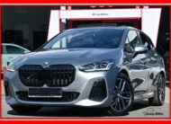 BMW 220iAS Active Tourer – NAVI – LED – PANO DAK – TREKHAAK – AMBIENT LIGHT – VERKOCHT