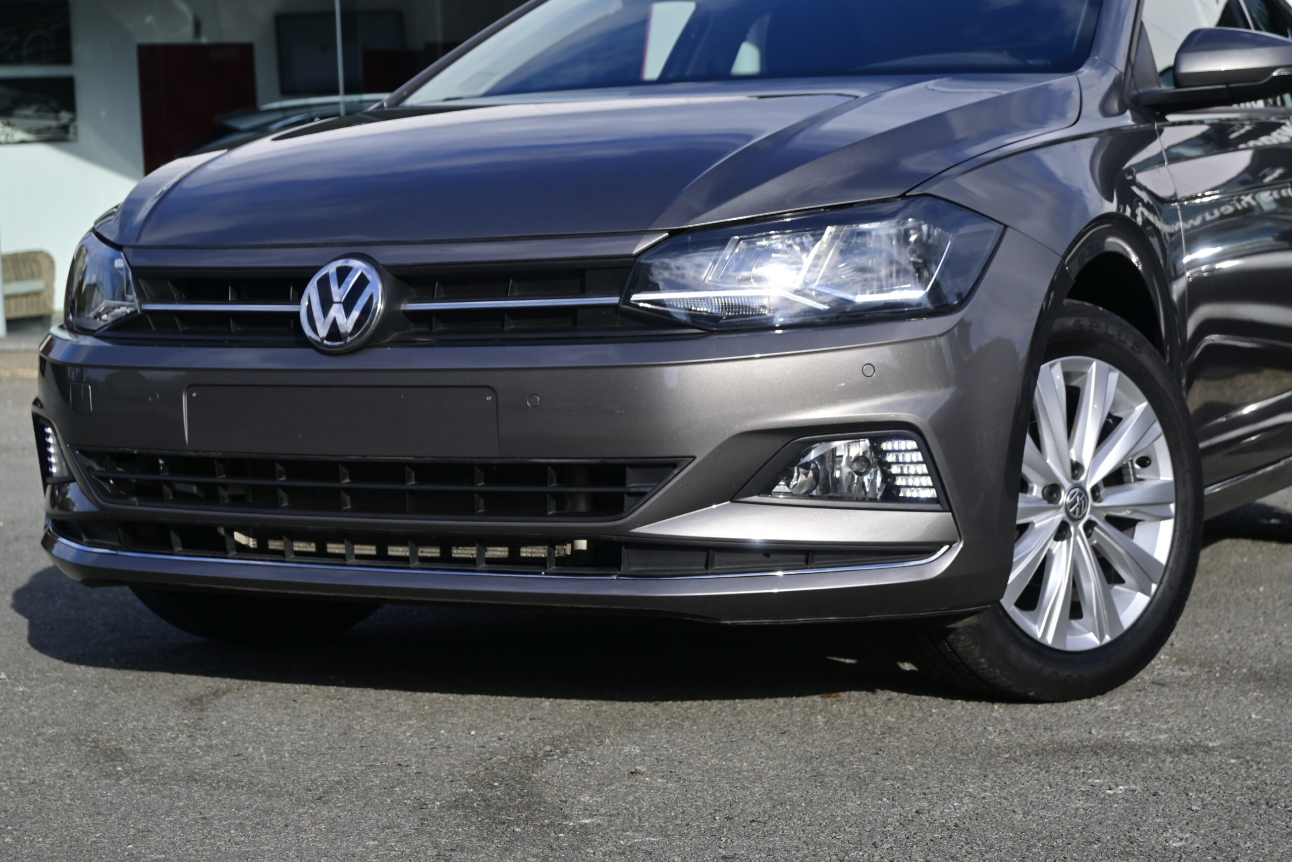 Volkswagen Polo 1.0TSi aut. – CARPLAY – ZETELVERWARMING – PDC v/a – 37.000km – VERKOCHT / VENDU