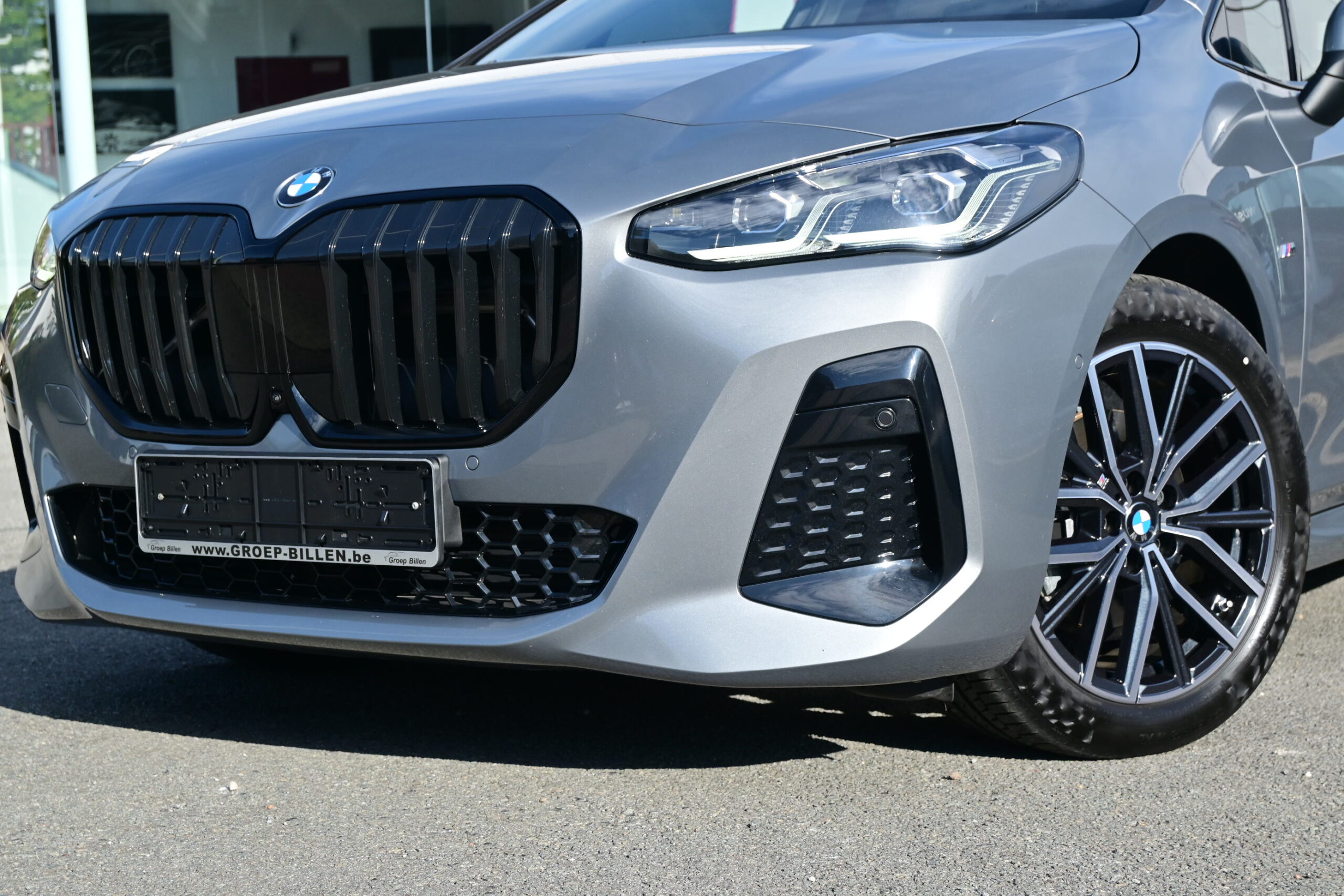 BMW 220iAS Active Tourer – NAVI – LED – PANO DAK – TREKHAAK – AMBIENT LIGHT – VERKOCHT