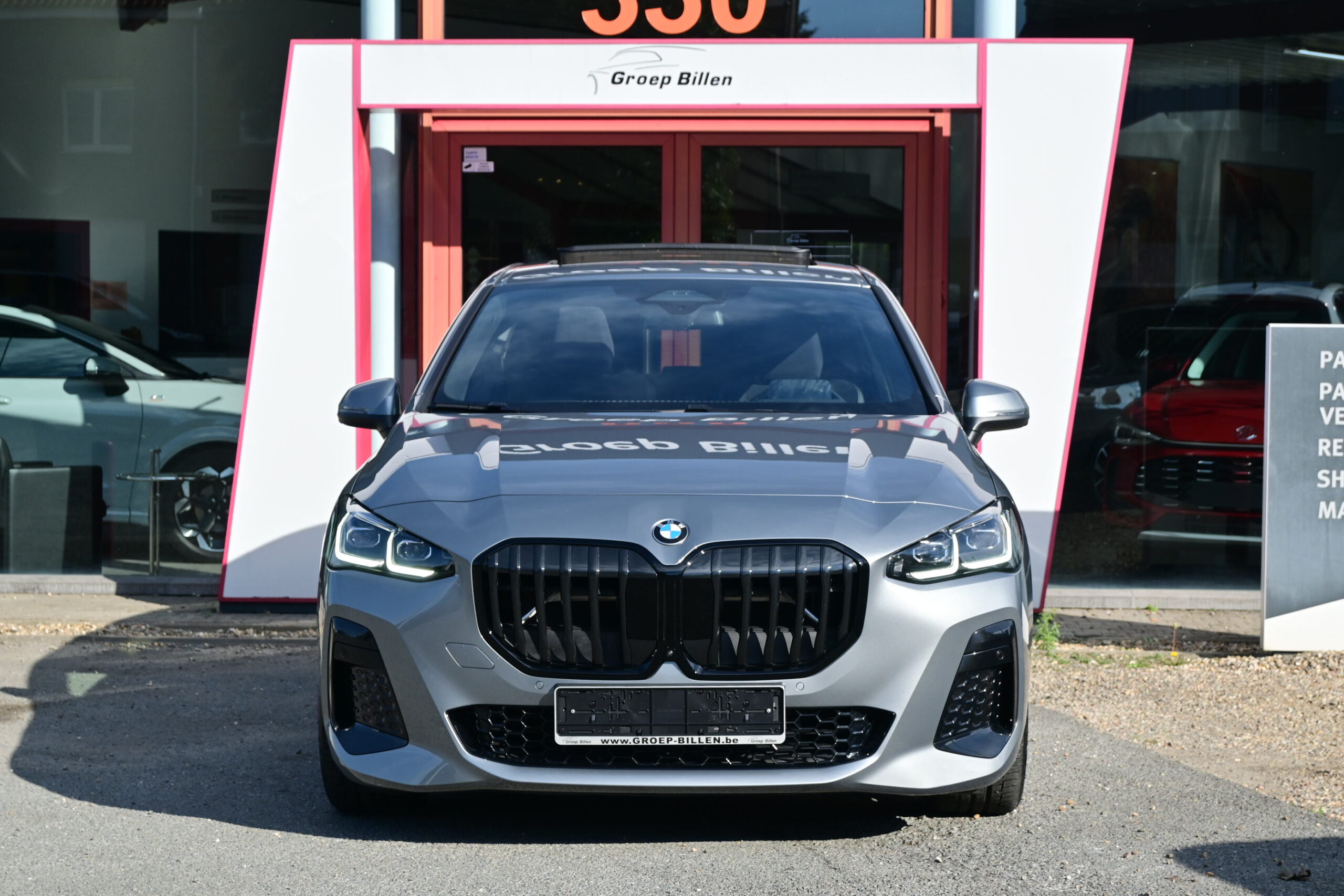 BMW 220iAS Active Tourer – NAVI – LED – PANO DAK – TREKHAAK – AMBIENT LIGHT – VERKOCHT