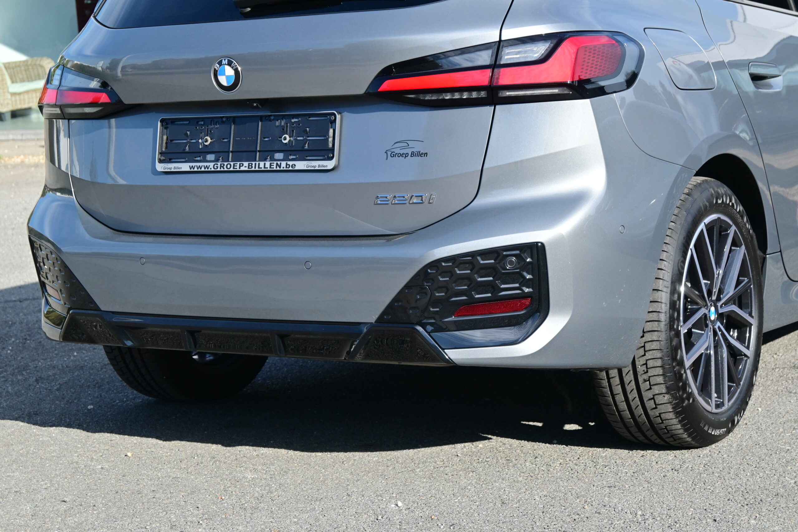 BMW 220iAS Active Tourer – NAVI – LED – PANO DAK – TREKHAAK – AMBIENT LIGHT – VERKOCHT