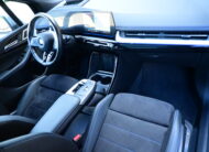 BMW 220iAS Active Tourer – NAVI – LED – PANO DAK – TREKHAAK – AMBIENT LIGHT – VERKOCHT