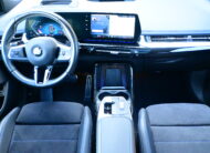 BMW 220iAS Active Tourer – NAVI – LED – PANO DAK – TREKHAAK – AMBIENT LIGHT – VERKOCHT