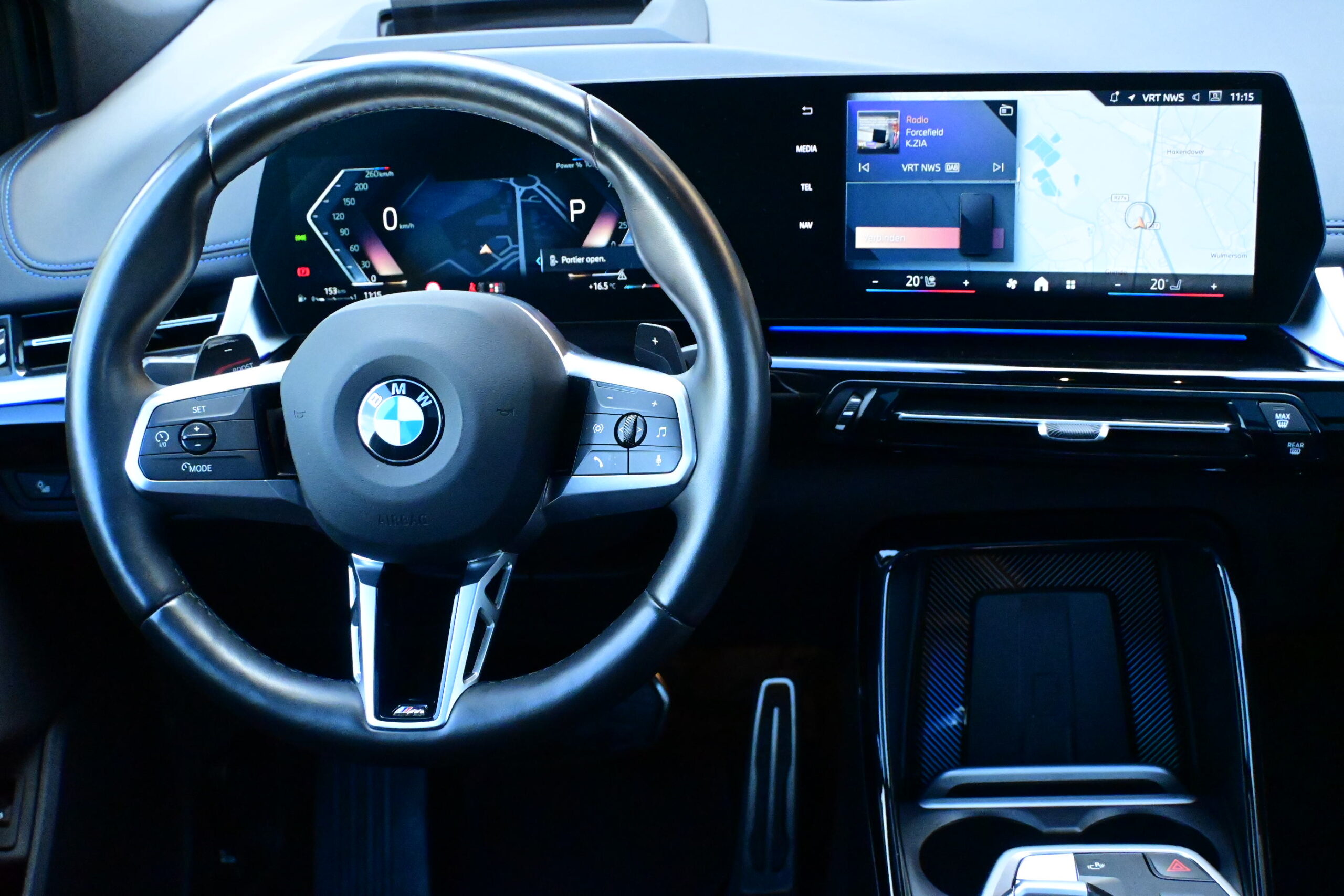 BMW 220iAS Active Tourer – NAVI – LED – PANO DAK – TREKHAAK – AMBIENT LIGHT – VERKOCHT