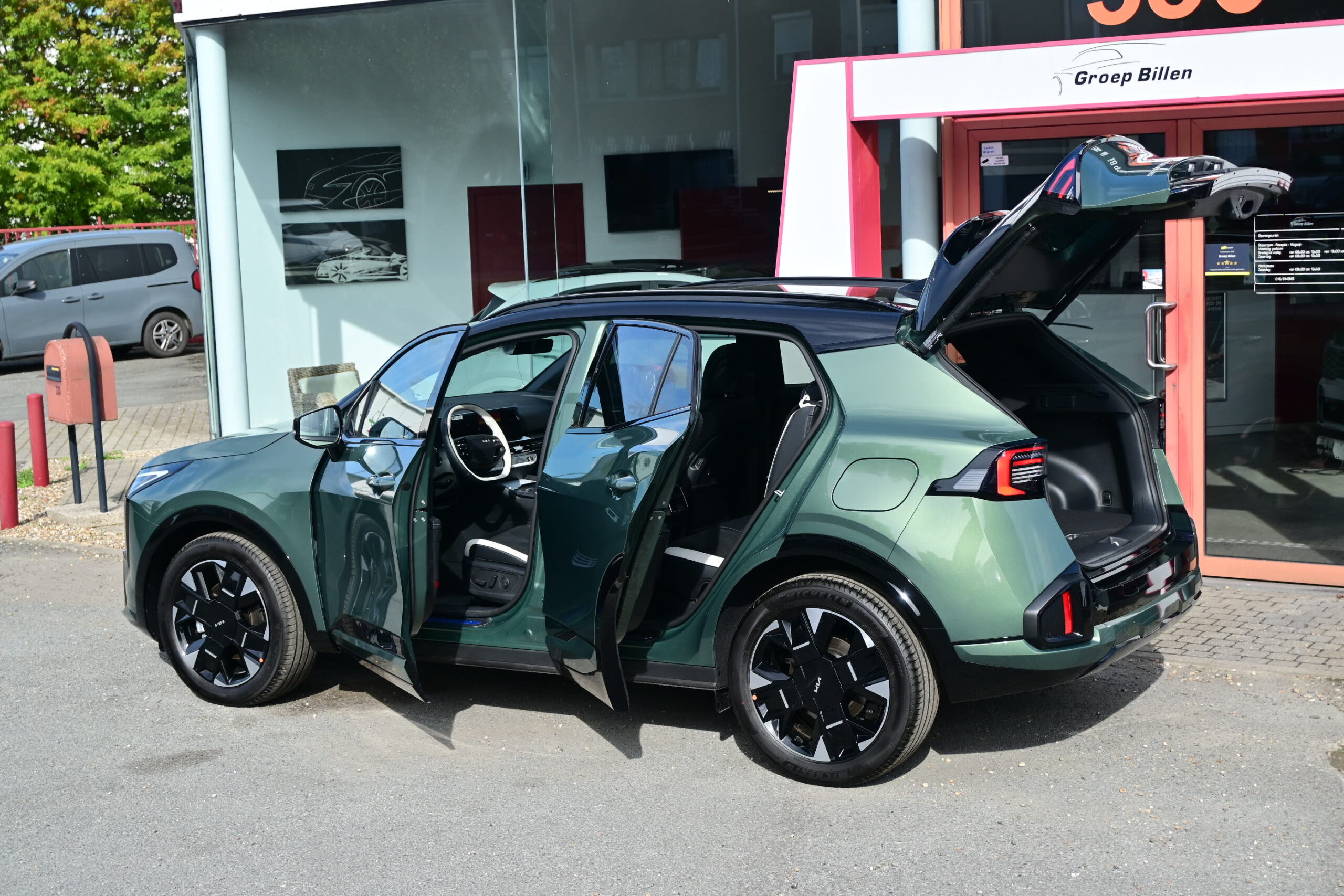 KIA SPORTAGE 1.6HEV GT-LINE – 1/2 LEDER – PANO DAK – NAVI – LED – CAMERA – NIEUW