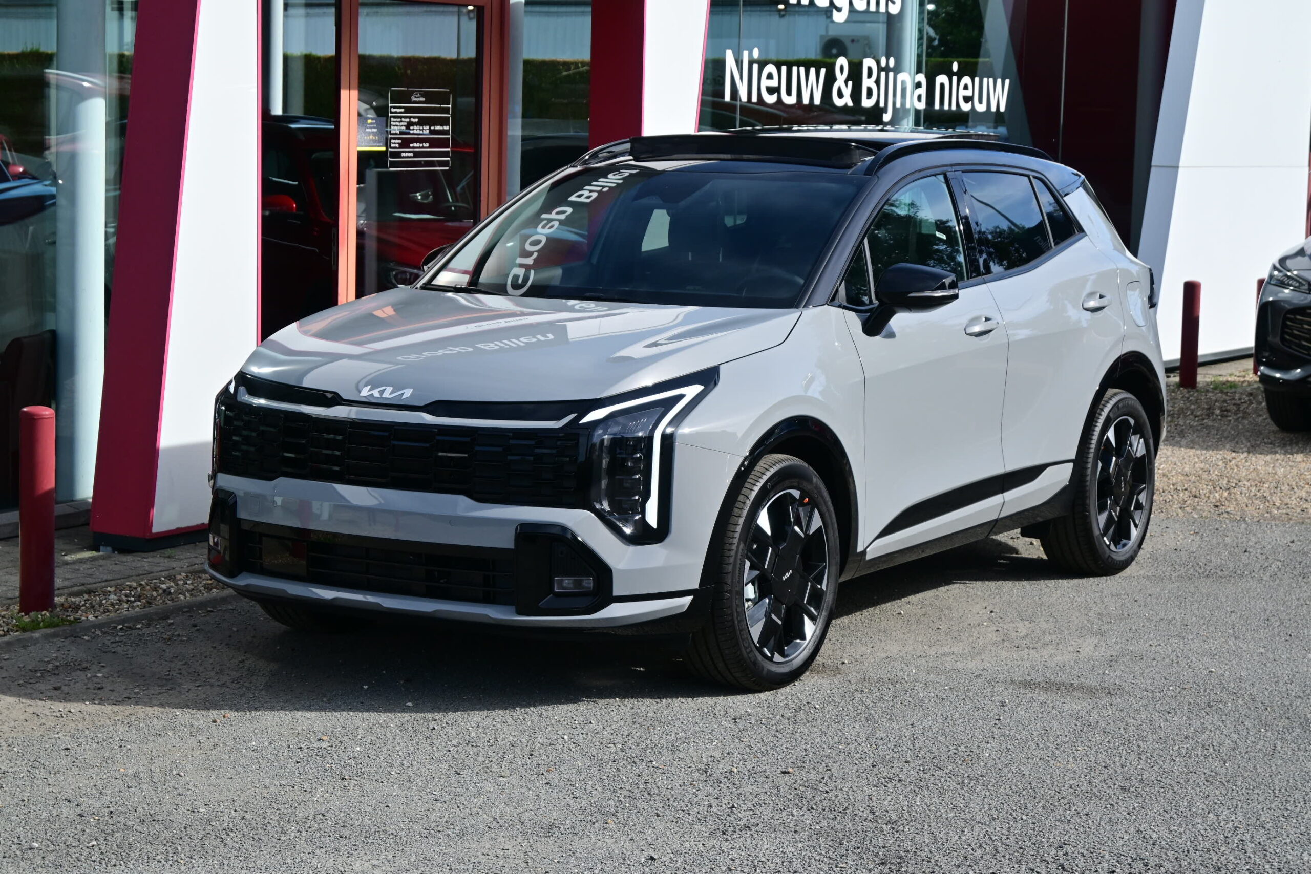 KIA SPORTAGE 1.6HEV GT-LINE – 1/2 LEDER – PANO DAK – NAVI – LED – CAMERA – VERKOCHT